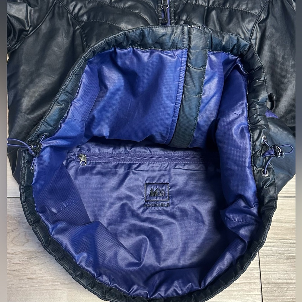 REI Jacket - Picture 5 of 9